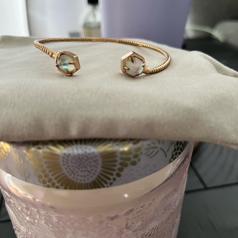 Kendra Scott bracelet